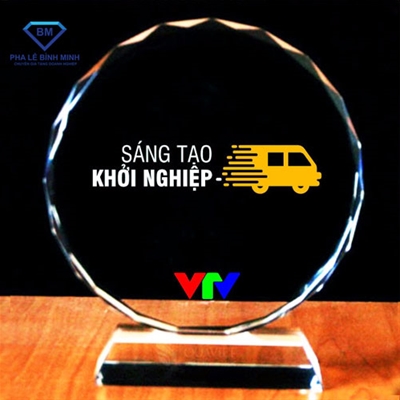 Kỷ Niệm Chương Tròn