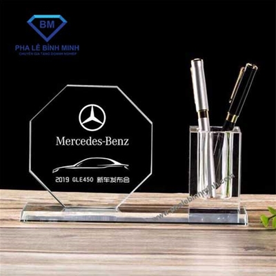 Kỷ niệm chương pha lê Mercedes
