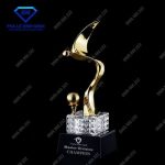 Cúp golf cánh diều