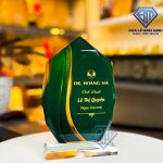 Kỷ Niệm Chương Vinh Danh Nhân Viên