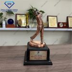 Cúp golf pha lê kim loại đẳng cấp