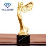 Cúp nữ thần chế tác theo yêu cầu