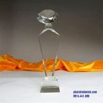 Cúp vinh danh 18