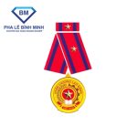 Huy hiệu đảng kỷ niệm chương